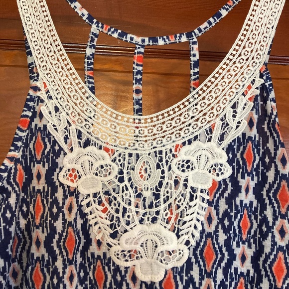 French Laundry Shirt - Colorful Print - Lace Detail - Sleeveless - Picture 3 of 6